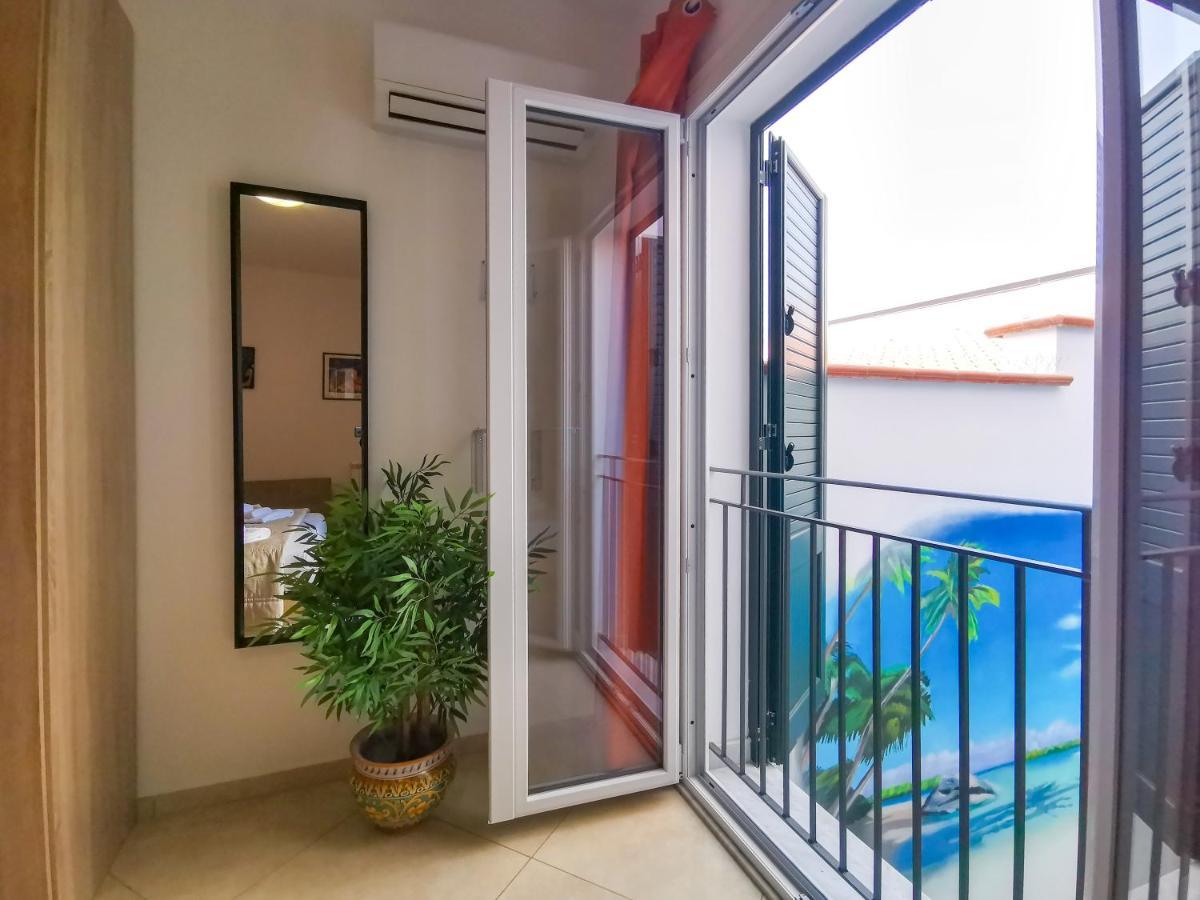 B&B Una Terrazza Sul Golfo Di Sferracavallo Room photo